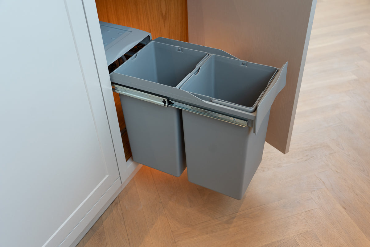 Copenhagen 2-28 – Abfallsystem mit Vollauszug, 2 × 14 Liter, hellgrau