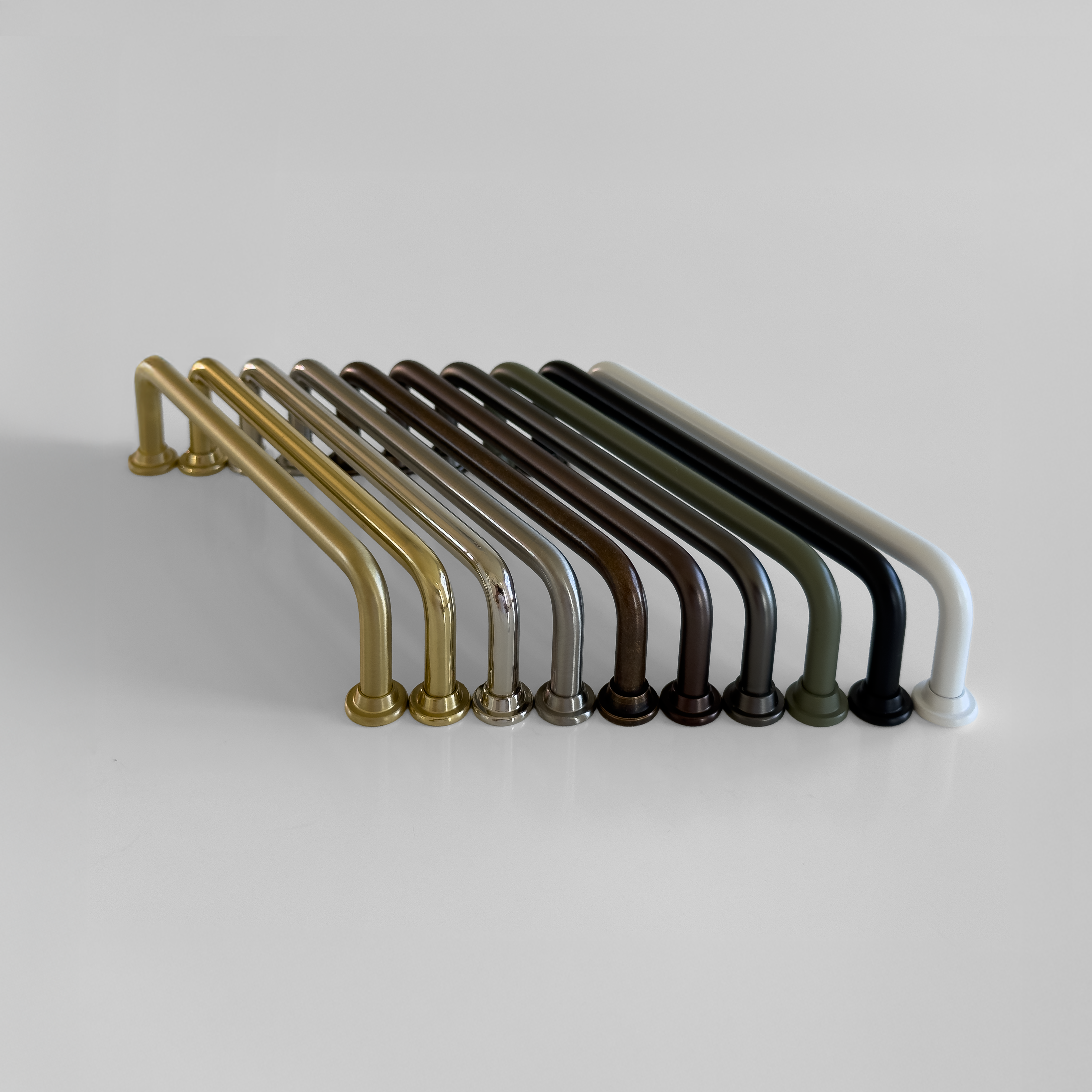 Frederiksberg - Küchengriff aus Messing poliert und lackiert