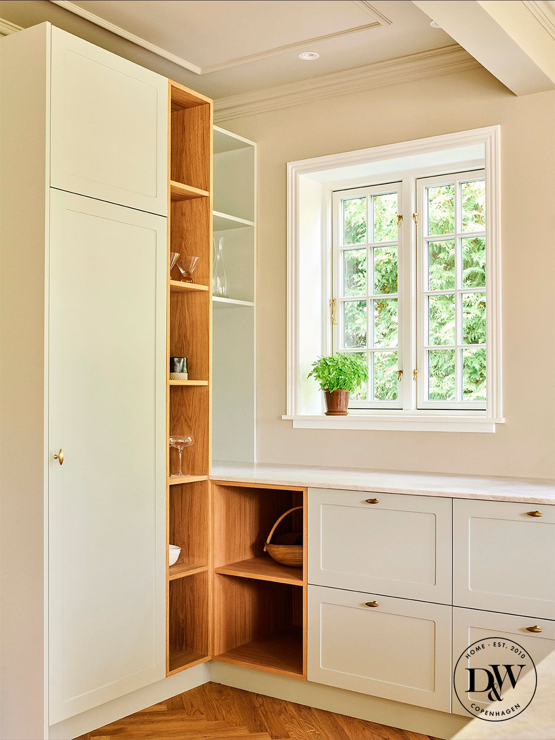 Møbelknop i børstet messing med lak - Nyholm • Chr. Jørgensen - Copenhagenhomedesign