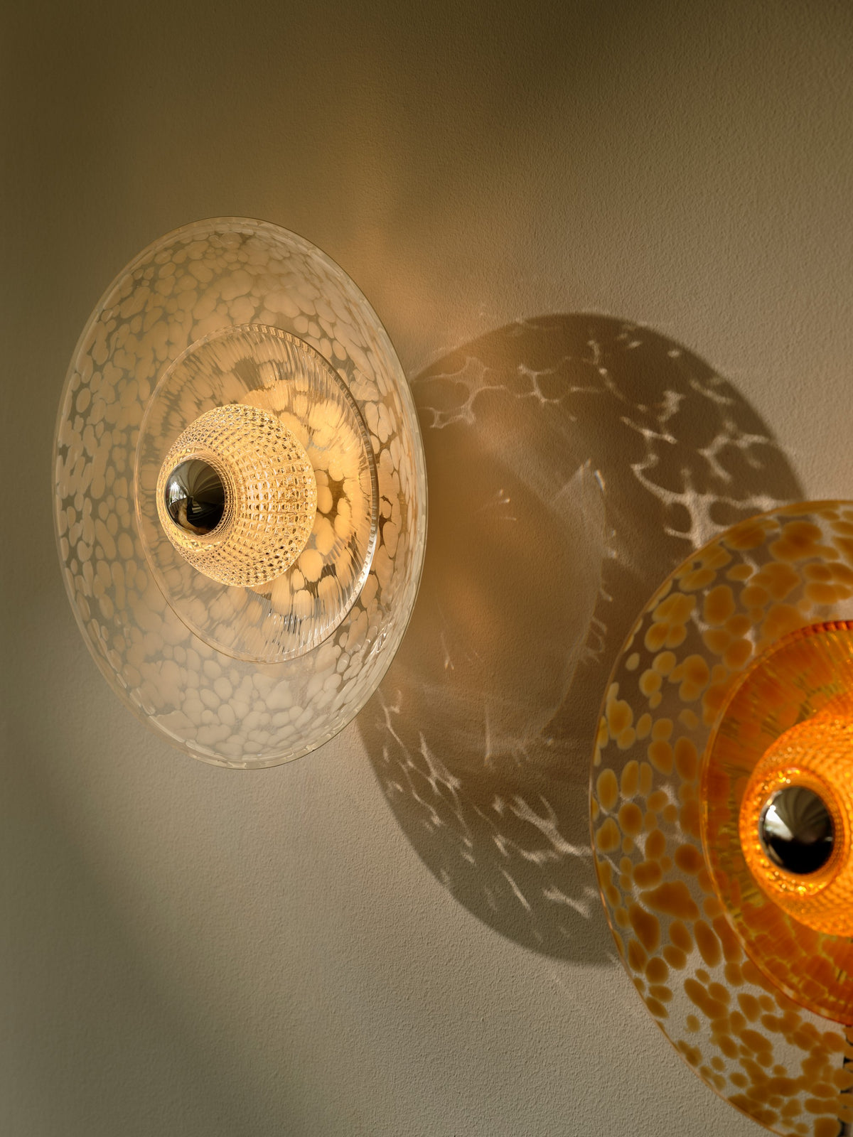 Disco Rama Wandleuchte, Klar • Design by Us