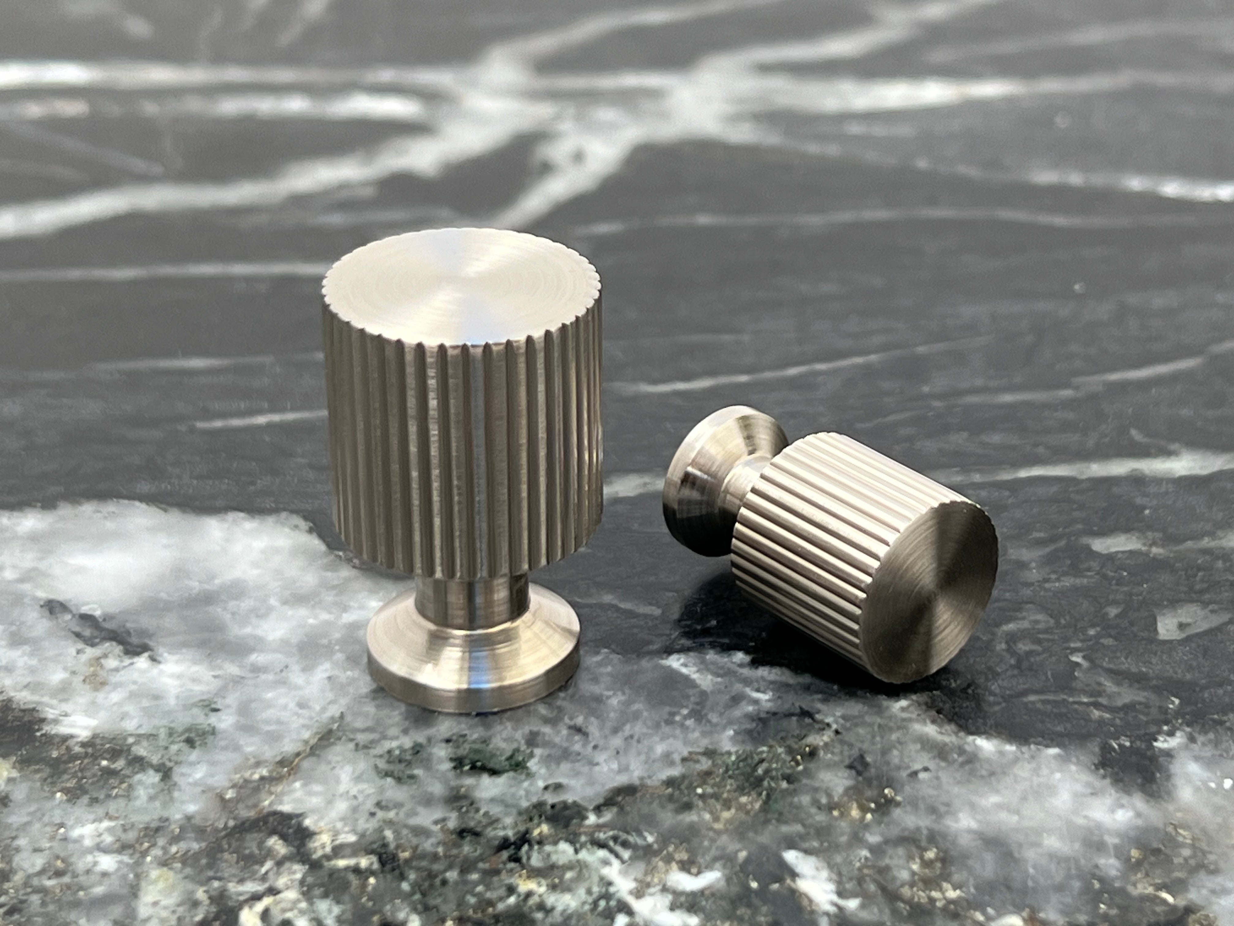 Marienlund møbelknop, 25 mm, rustfrit stål look • Chr. Jørgensen