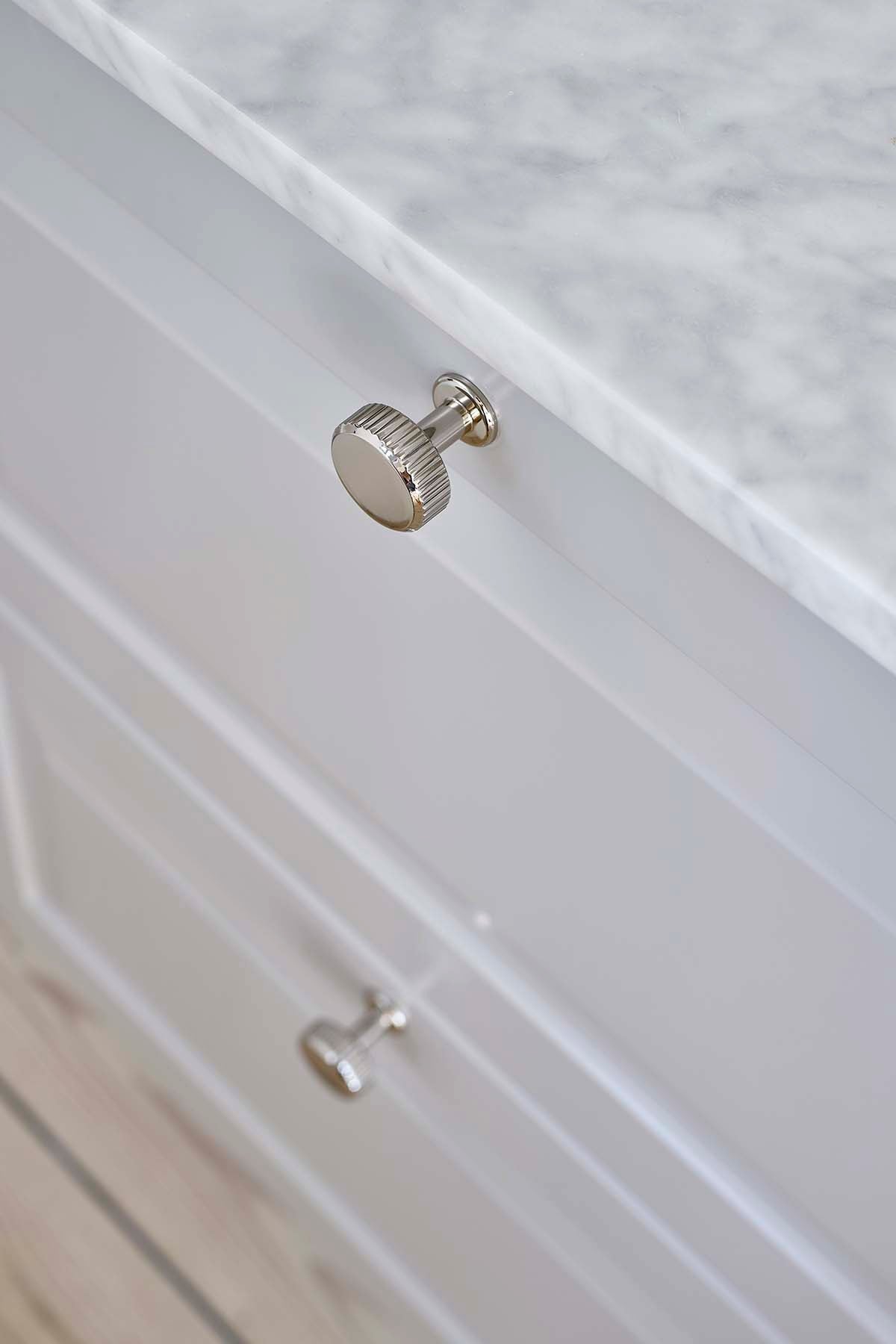 VILLA ROUND knop, zink, krom • Furnipart