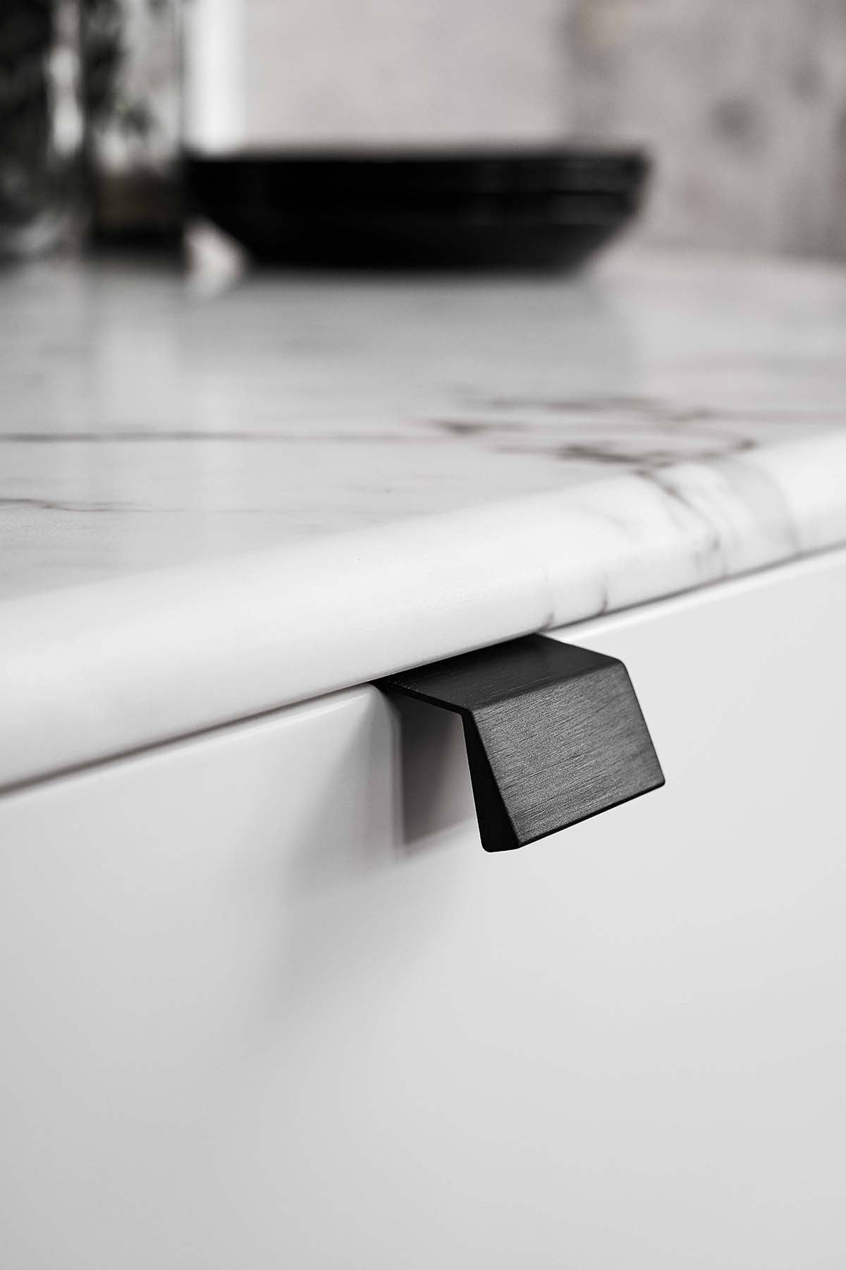 BENCH greb, aluminium, sort • Furnipart