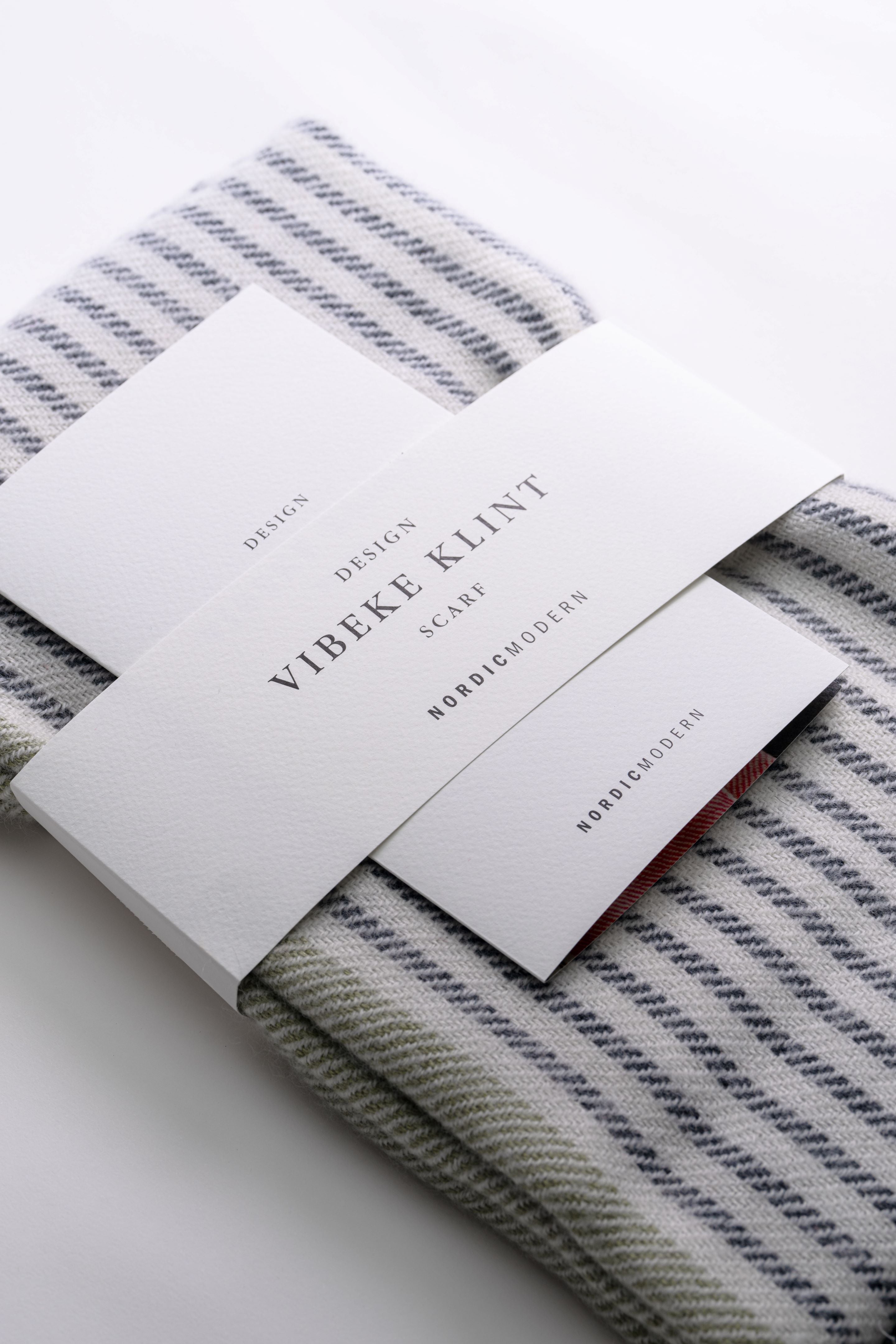 Tørklæde, grøn/sort/hvid • NORDICMODERN