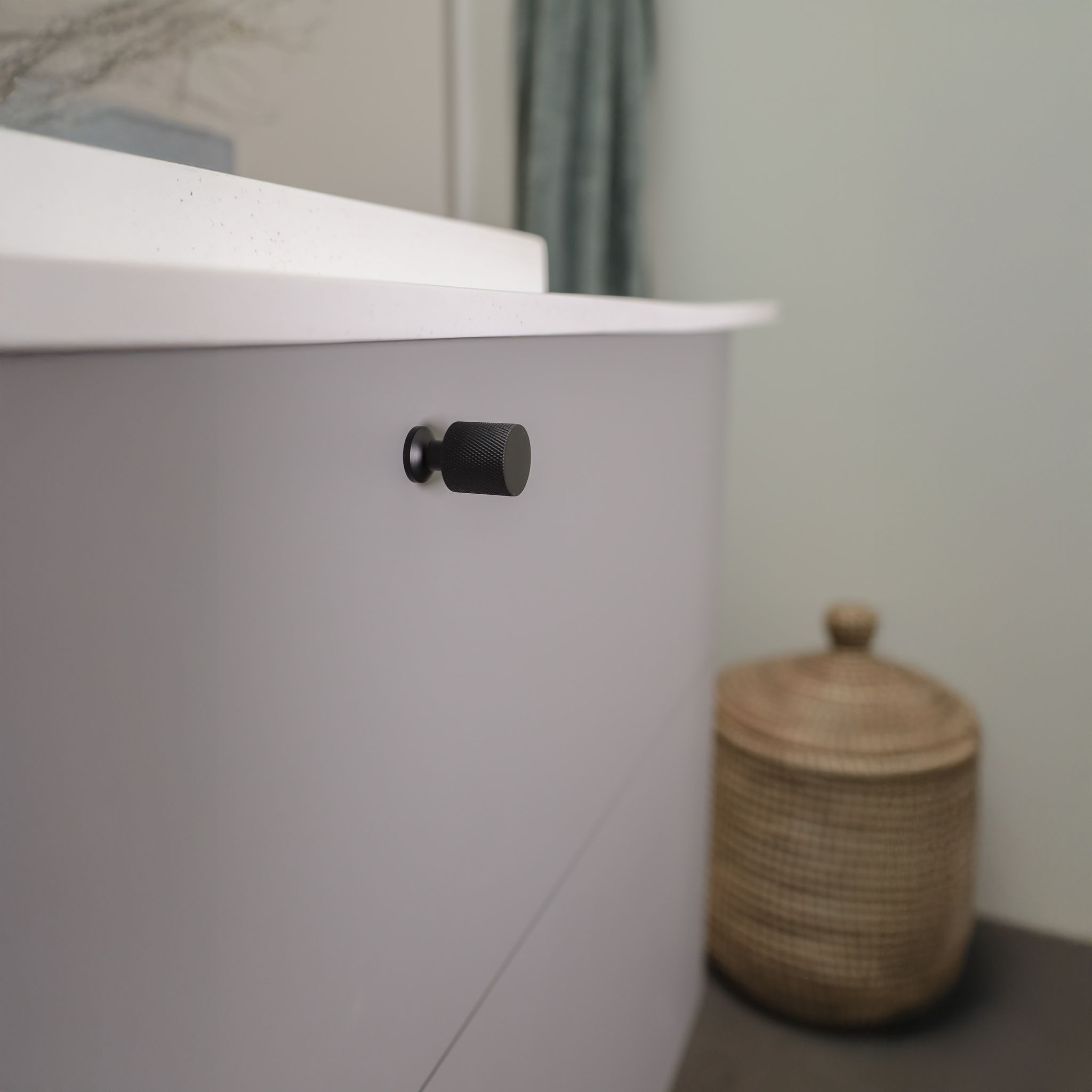 Østerbro - Möbelknopf aus brüniertem Messing mit Diamantschliff