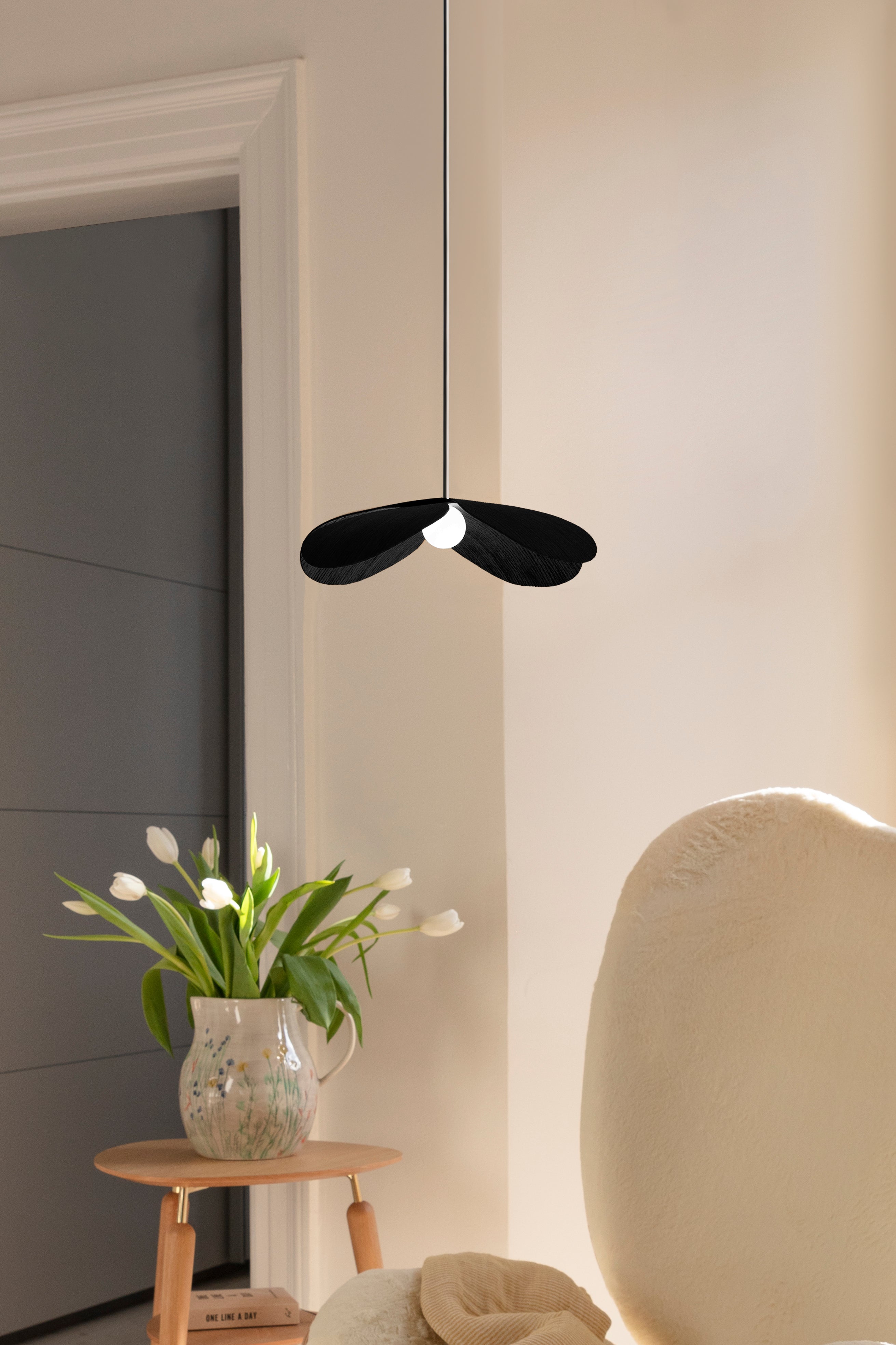 Forget Me Not pendel med roset, sort egetræ • UMAGE