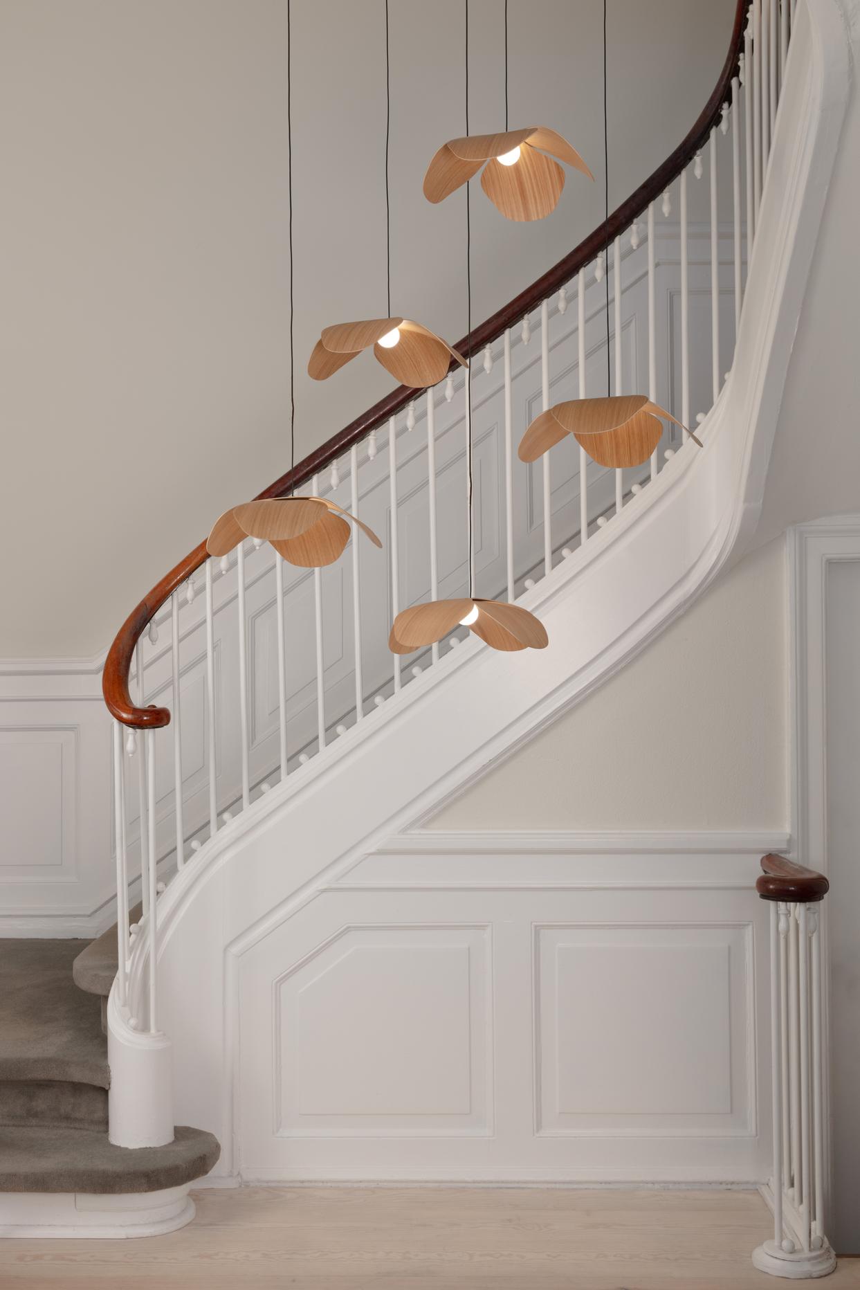 Forget Me Not Cluster 5 pendel med roset, egetræ • UMAGE