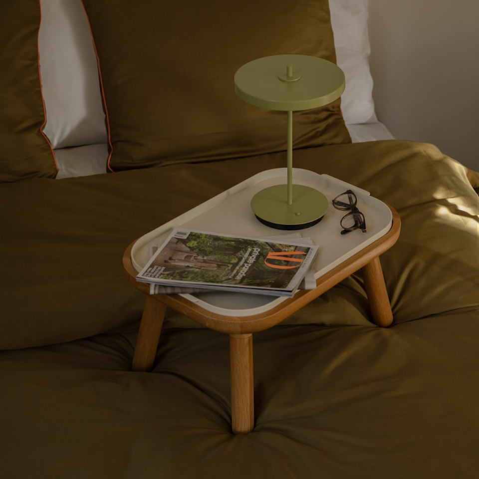 Asteria Move Monochrome, portable bordlampe, grøn (leaf) • UMAGE