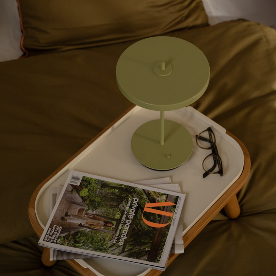 Asteria Move Monochrome, portable bordlampe, grøn (leaf) • UMAGE