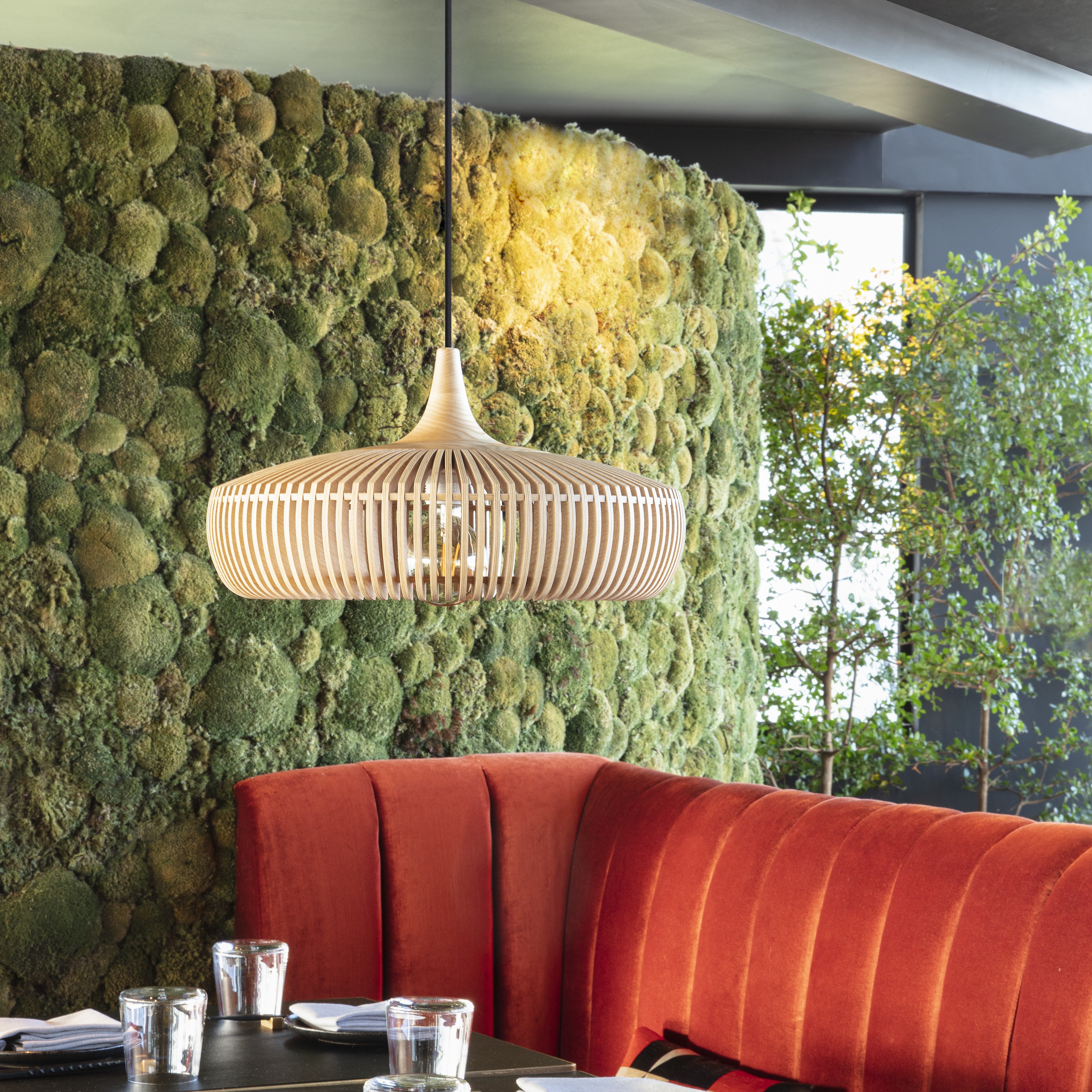 Clava Dine lampeskærm, egetræ • UMAGE