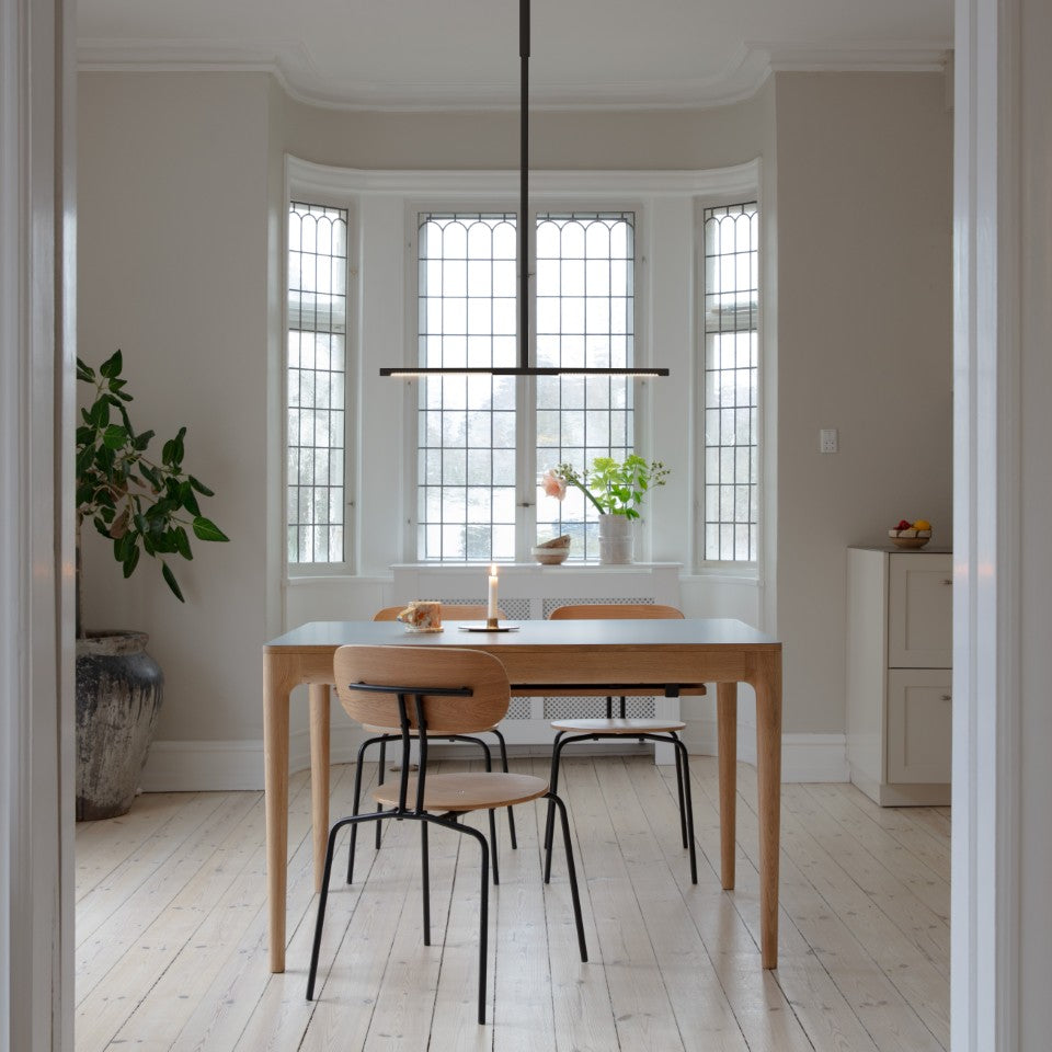 Omni Ceiling loftlampe, sort • UMAGE