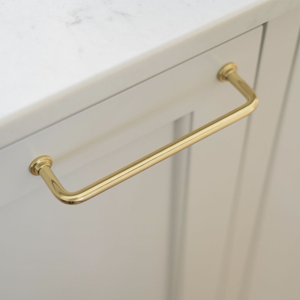 Frederiksberg - Küchengriff aus Messing poliert und lackiert