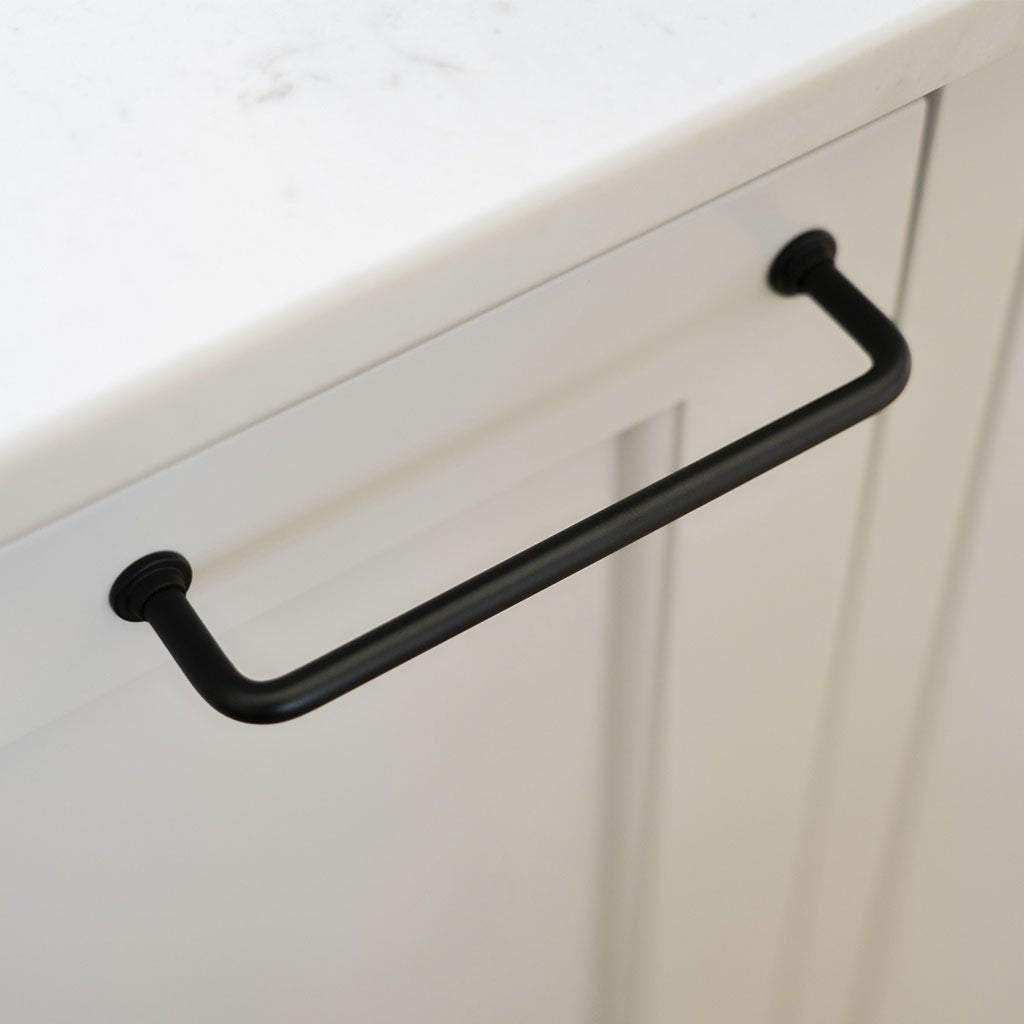 Frederiksberg - Küchengriff aus Messing in mattschwarz