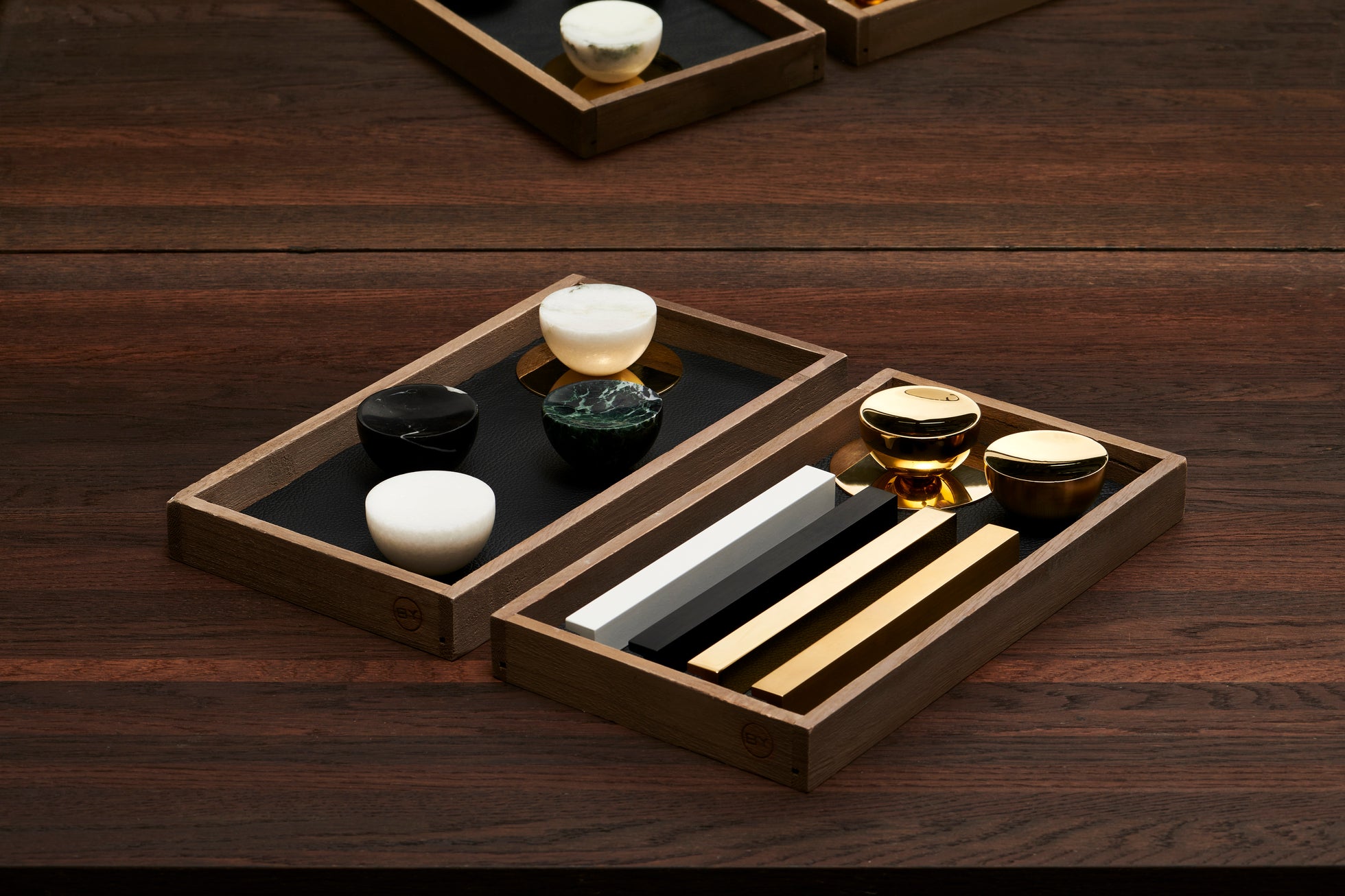 Her ses hele udvalget af greb og knopper fra Design by Us.