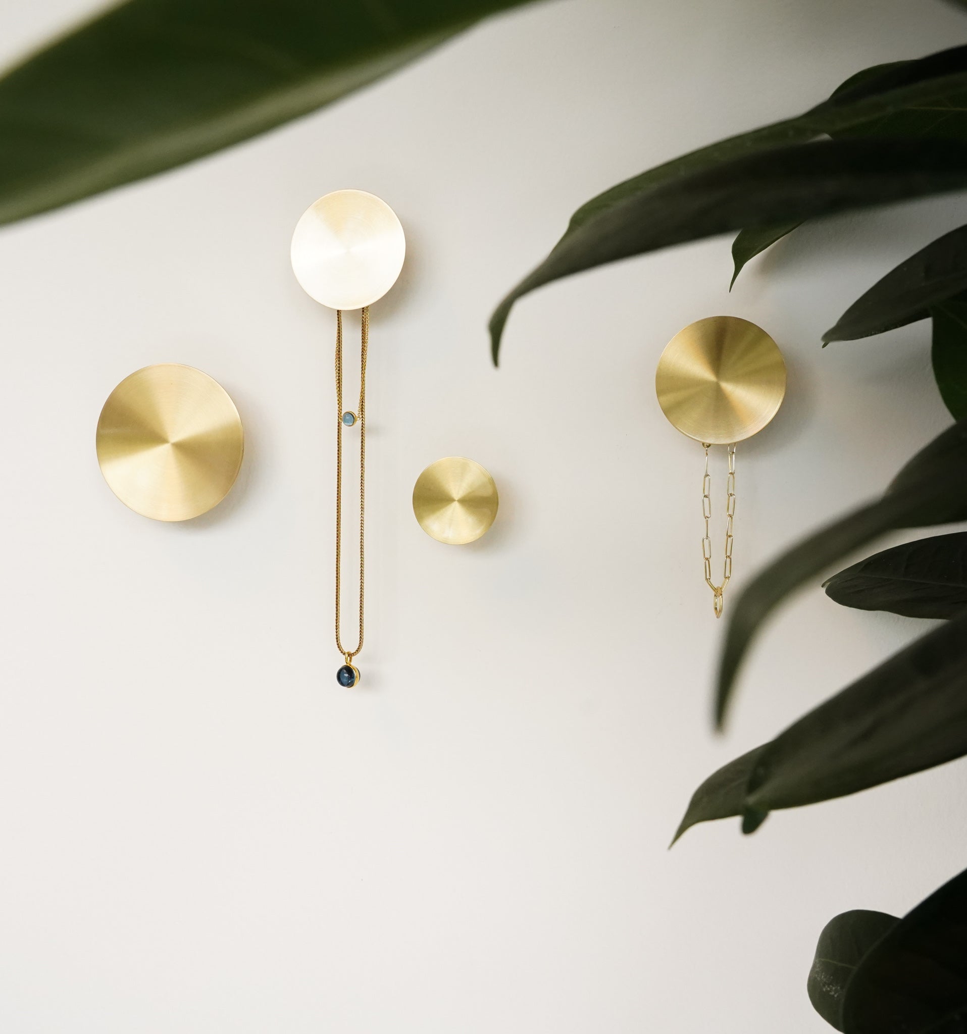 København møbelknop, Ø 55 mm, børstet messing med lak • Chr. Jørgensen