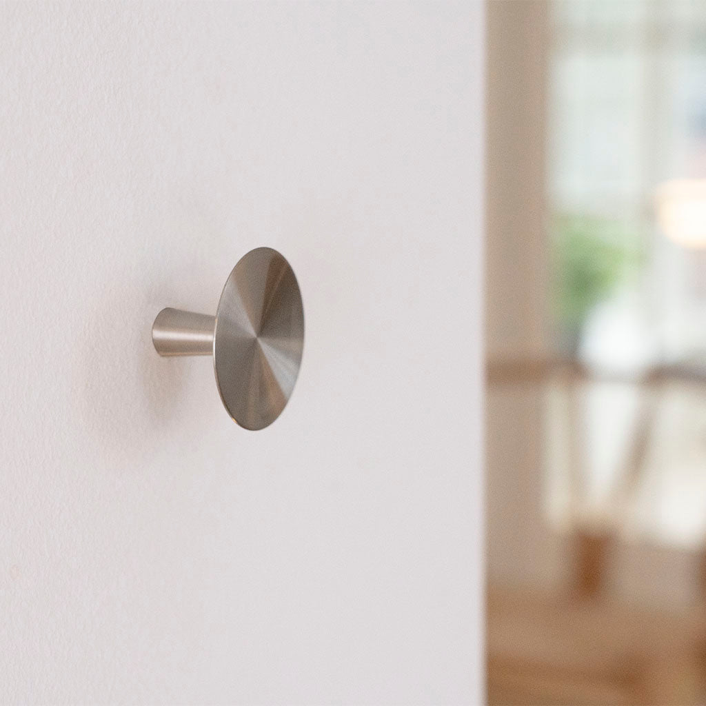 København møbelknop, Ø 75 mm, rustfrit stål look • Chr. Jørgensen