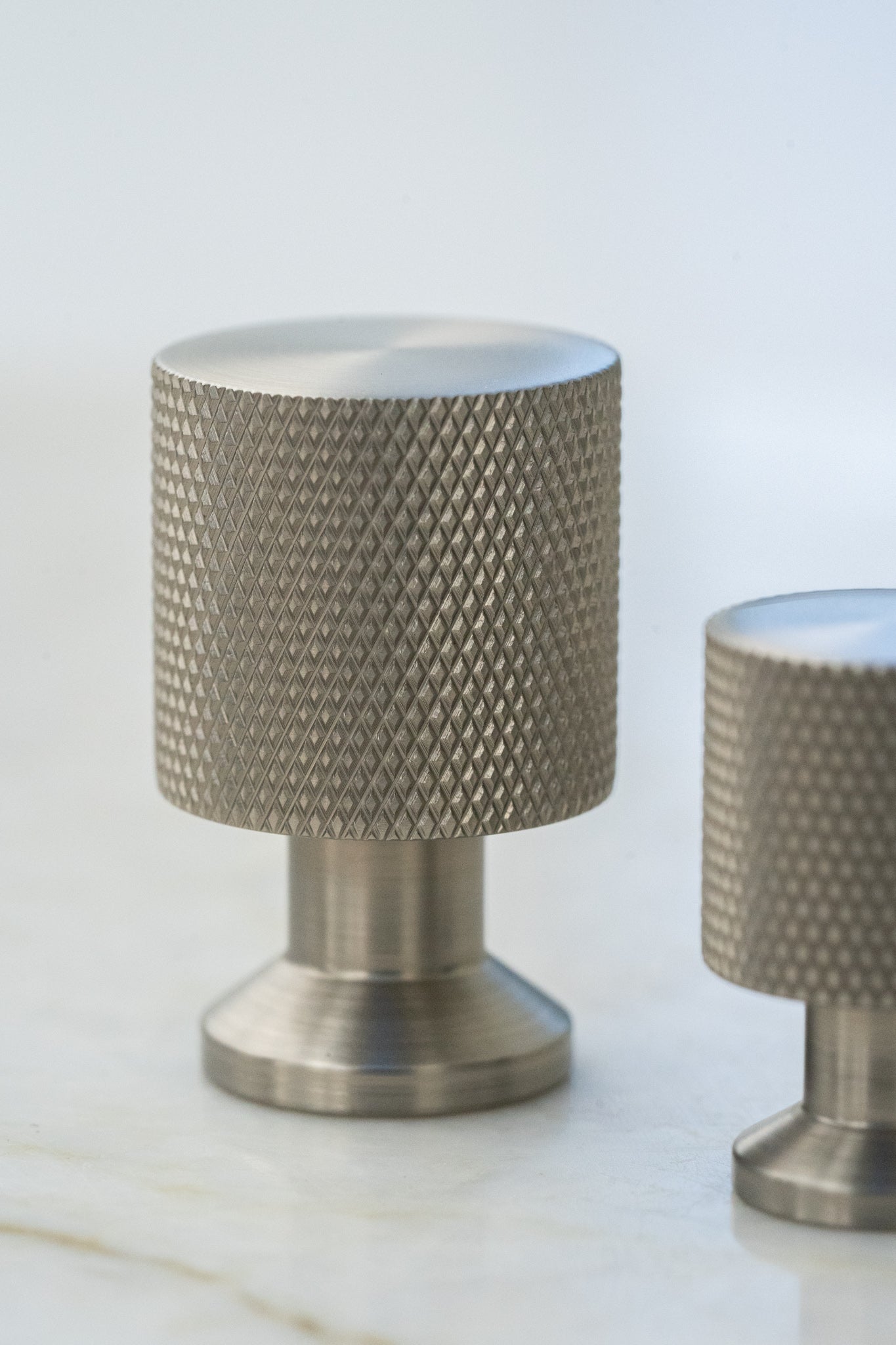 Nyboder møbelknop med diamond cut, 25 mm, rustfrit stål look • Chr. Jørgensen