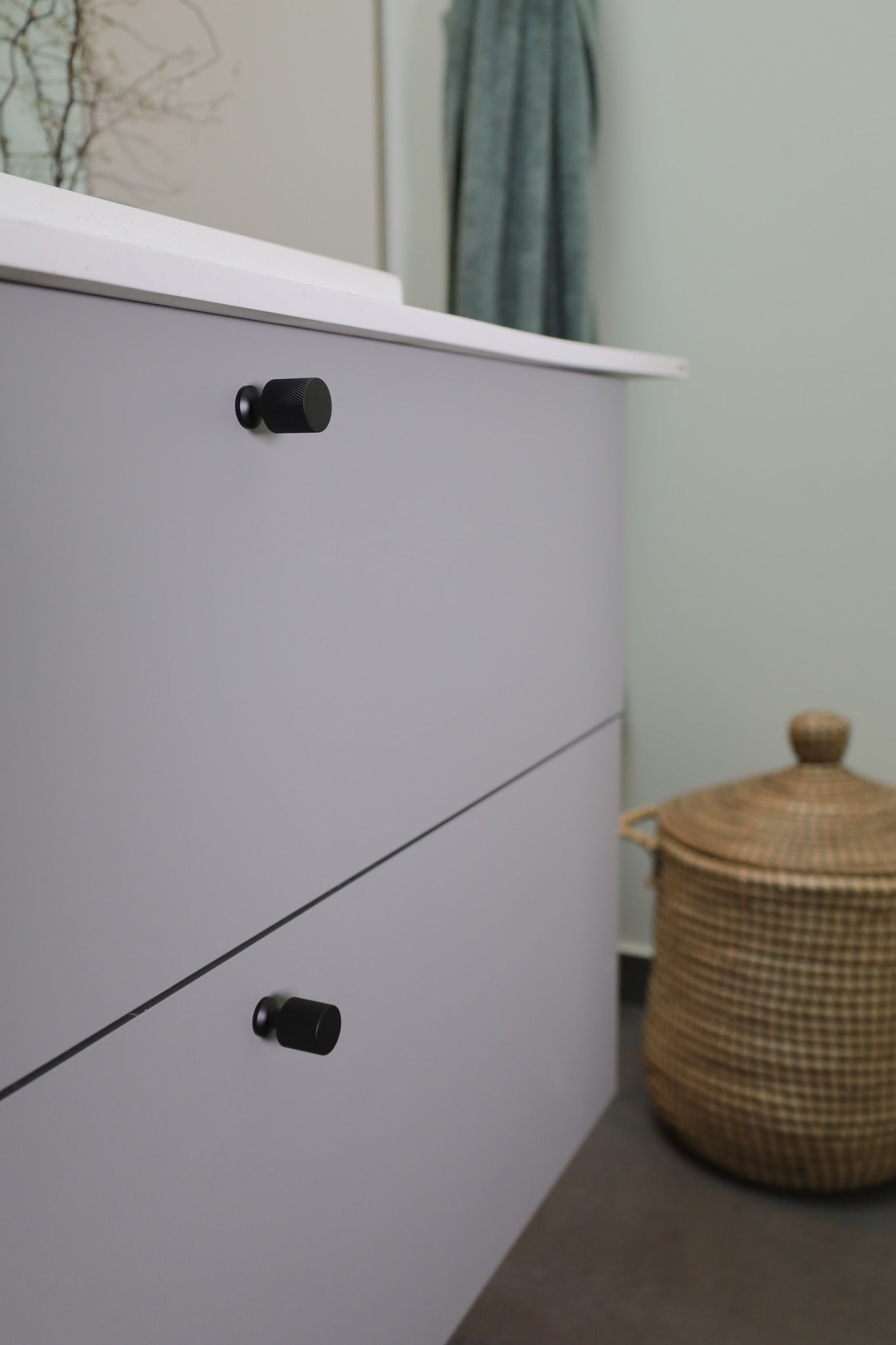 Østerbro - Möbelknopf aus brüniertem Messing mit Diamantschliff