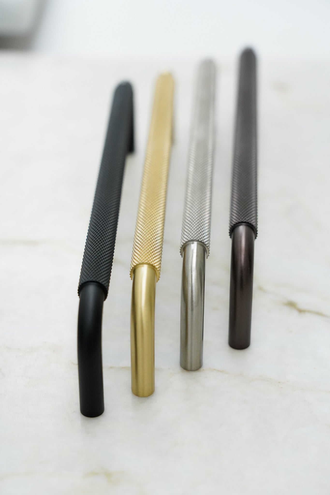 Østerbro • Køkkengreb med diamond cut, sort