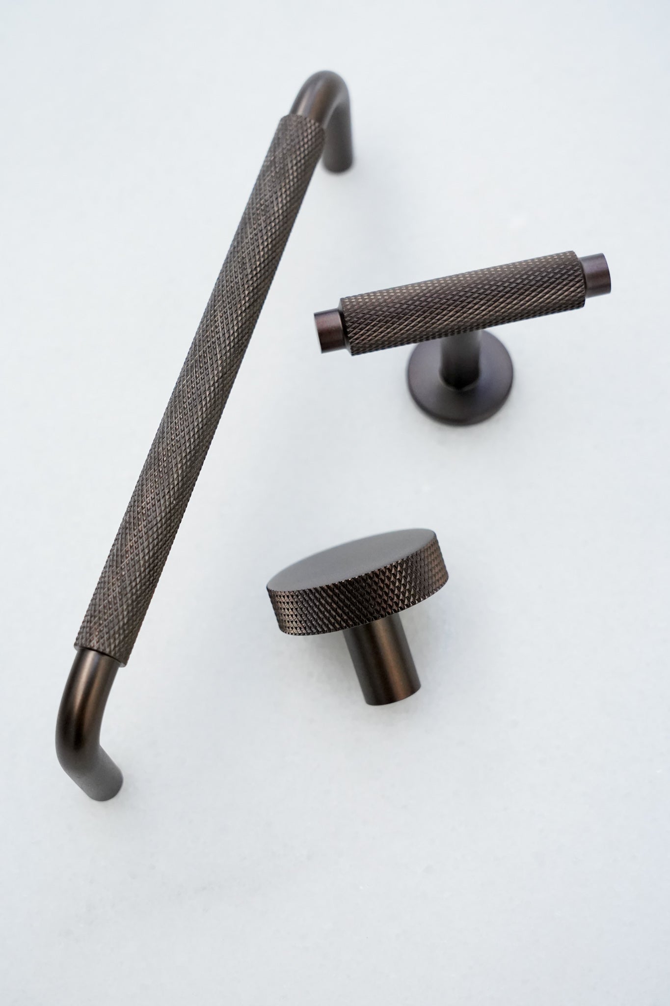 Østerbro - Möbelknopf aus brüniertem Messing mit Diamantschliff