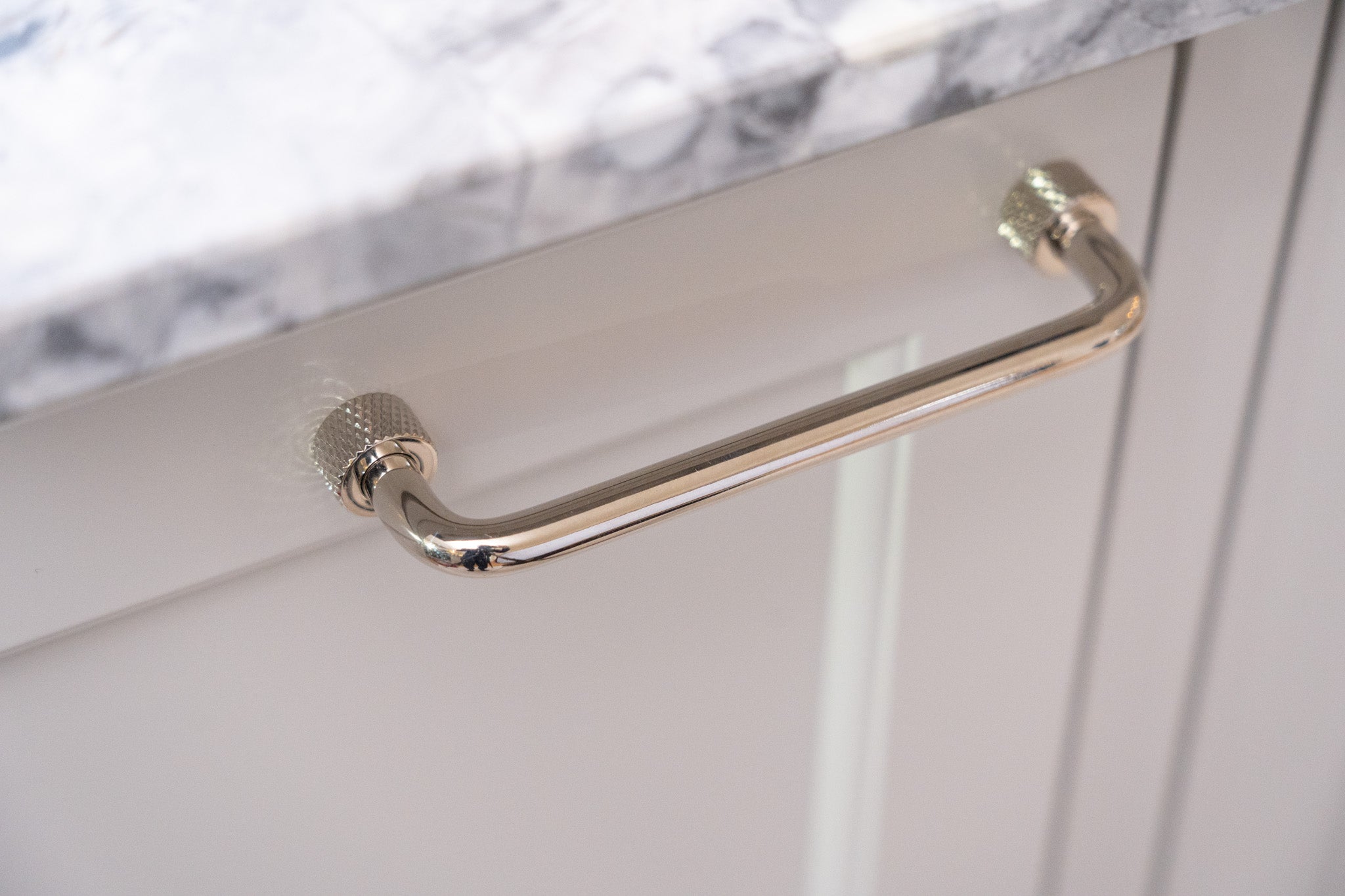 Trianglen • Køkkengreb, blank forniklet