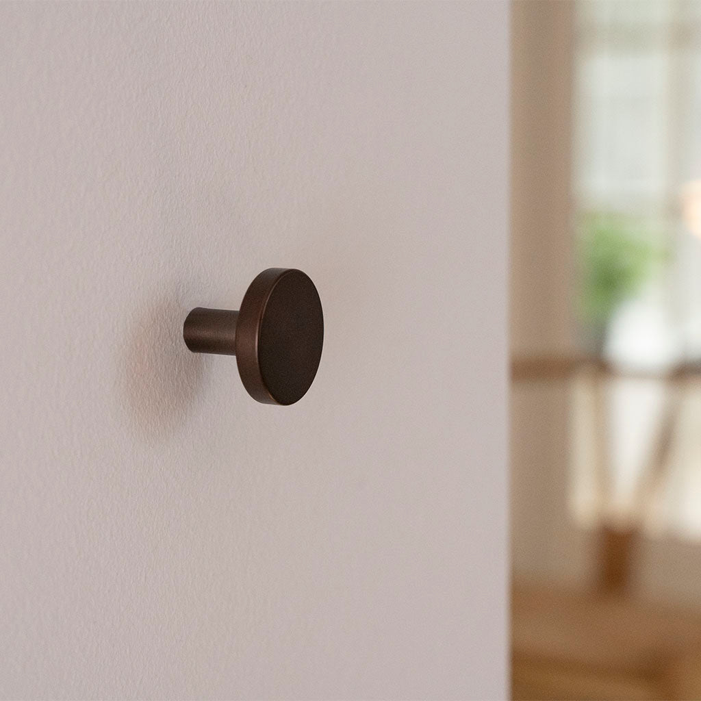 Vesterbro møbelknop, 30 mm, bruneret messing • Chr. Jørgensen