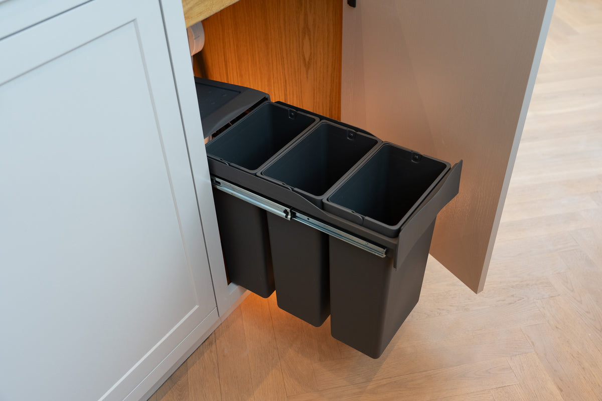 Copenhagen 3-30 new – Abfallsystem mit Vollauszug, 3 × 10 l, dunkelgrau
