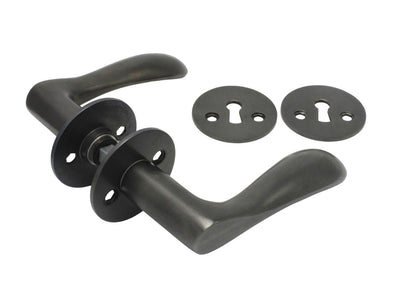 Bellevue Türgriff-Set, brüniertes Messing, mit Rosetten und Schlüsselrosetten, 30 mm Lochabstand