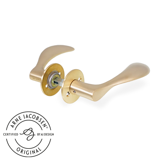 Arne Jacobsen dørhåndtag - AJ111 dørgreb i børstet messing, stor model • d line