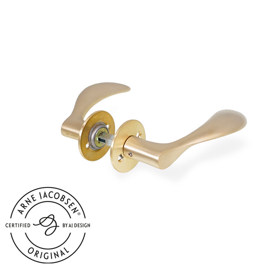 Arne Jacobsen dørhåndtag - AJ97 dørgreb i børstet messing, lille model • d line