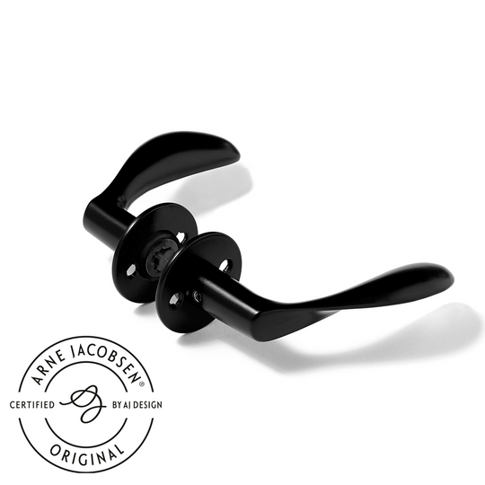 Arne Jacobsen dørhåndtag - AJ111 dørgreb, mat sort (RAL 9005), stor model  • d line