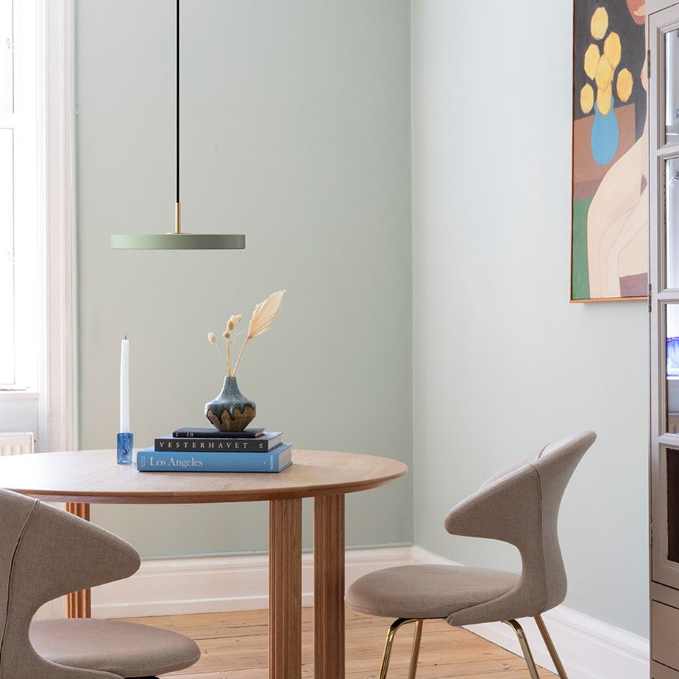 Asteria Plus pendel, oliven og messing • UMAGE