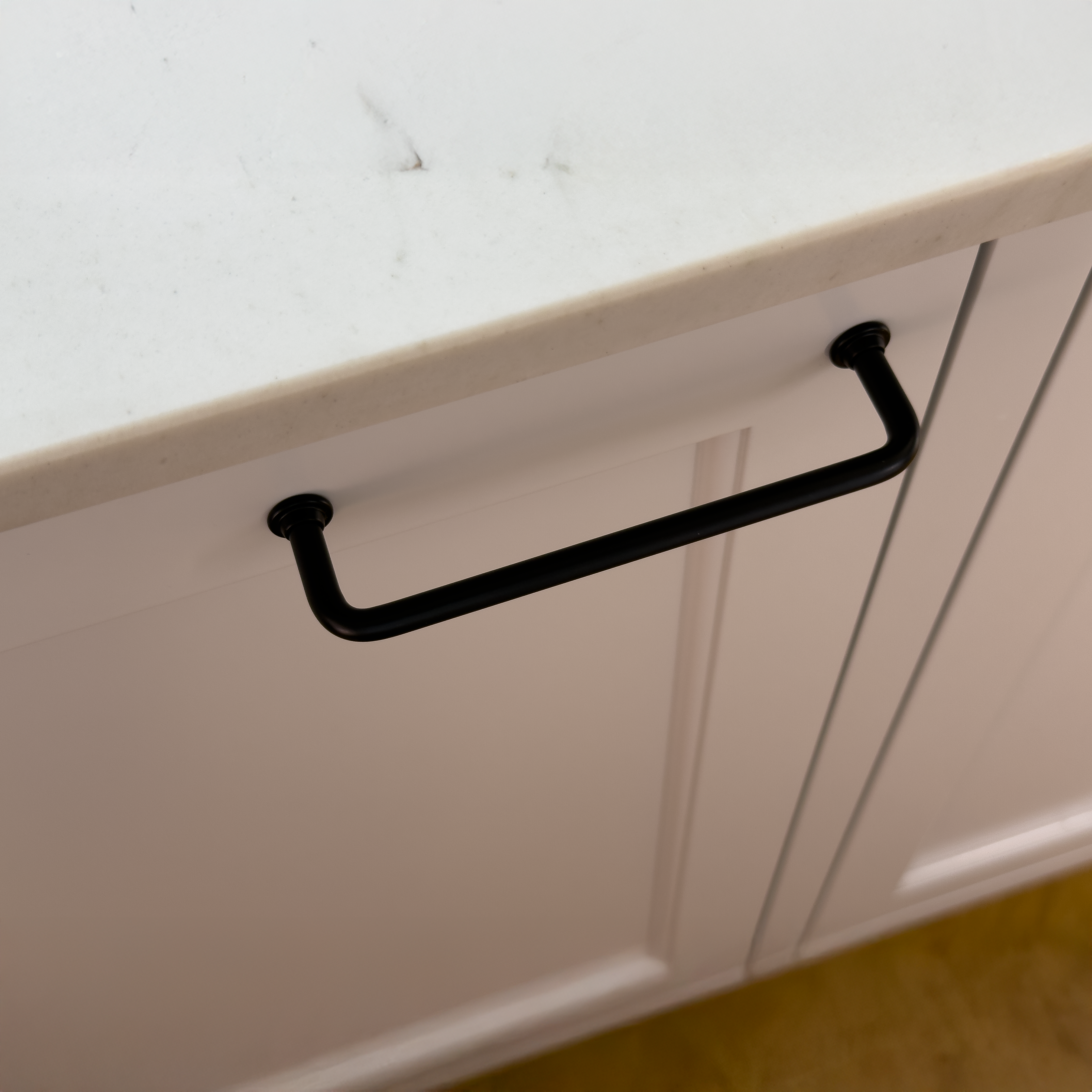 Frederiksberg - Küchengriff aus Messing in mattschwarz