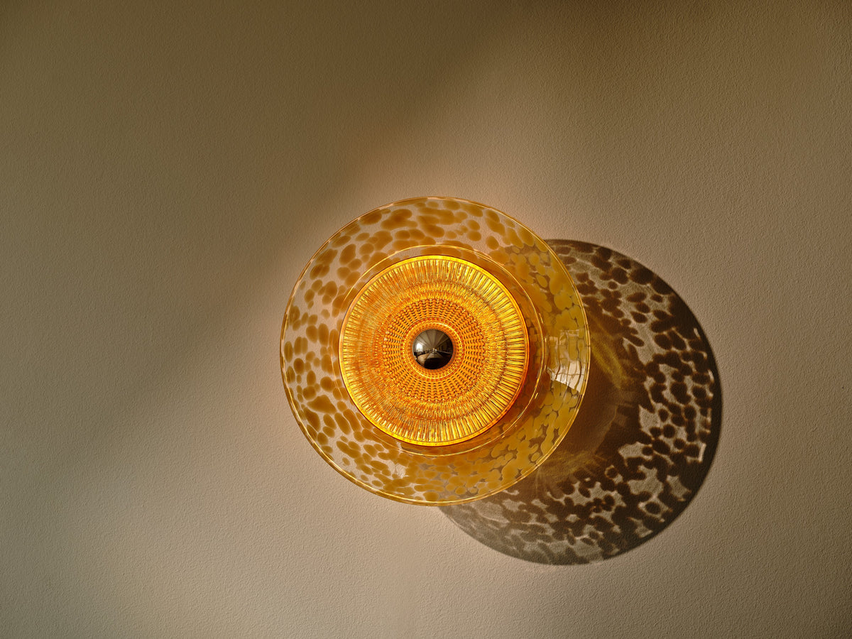 Disco Rama Wandleuchte, amber • Design by Us
