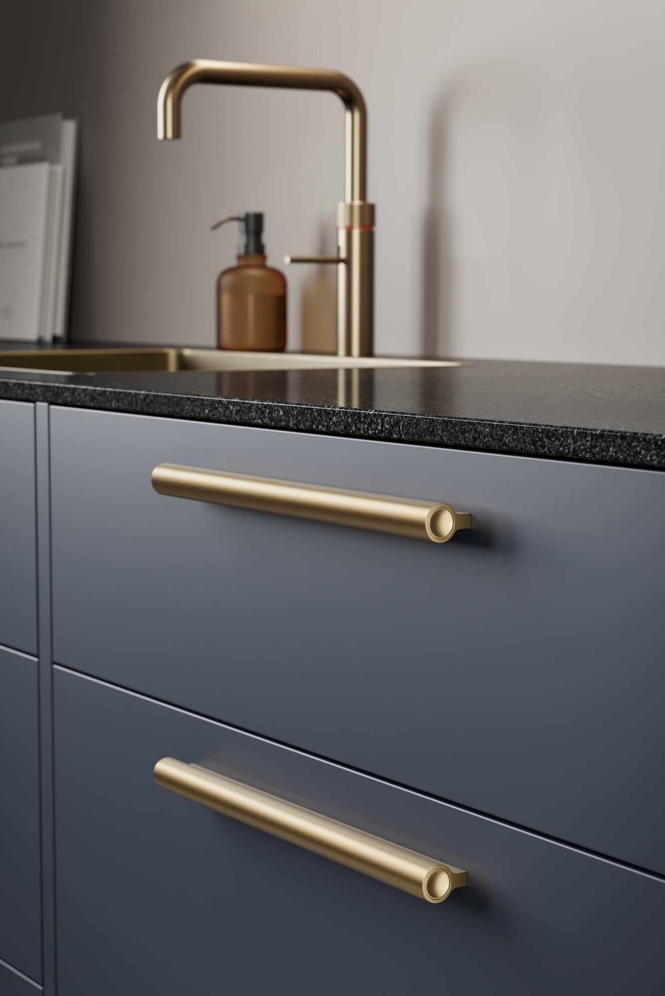 LUCENTE greb, mat messing look • Furnipart