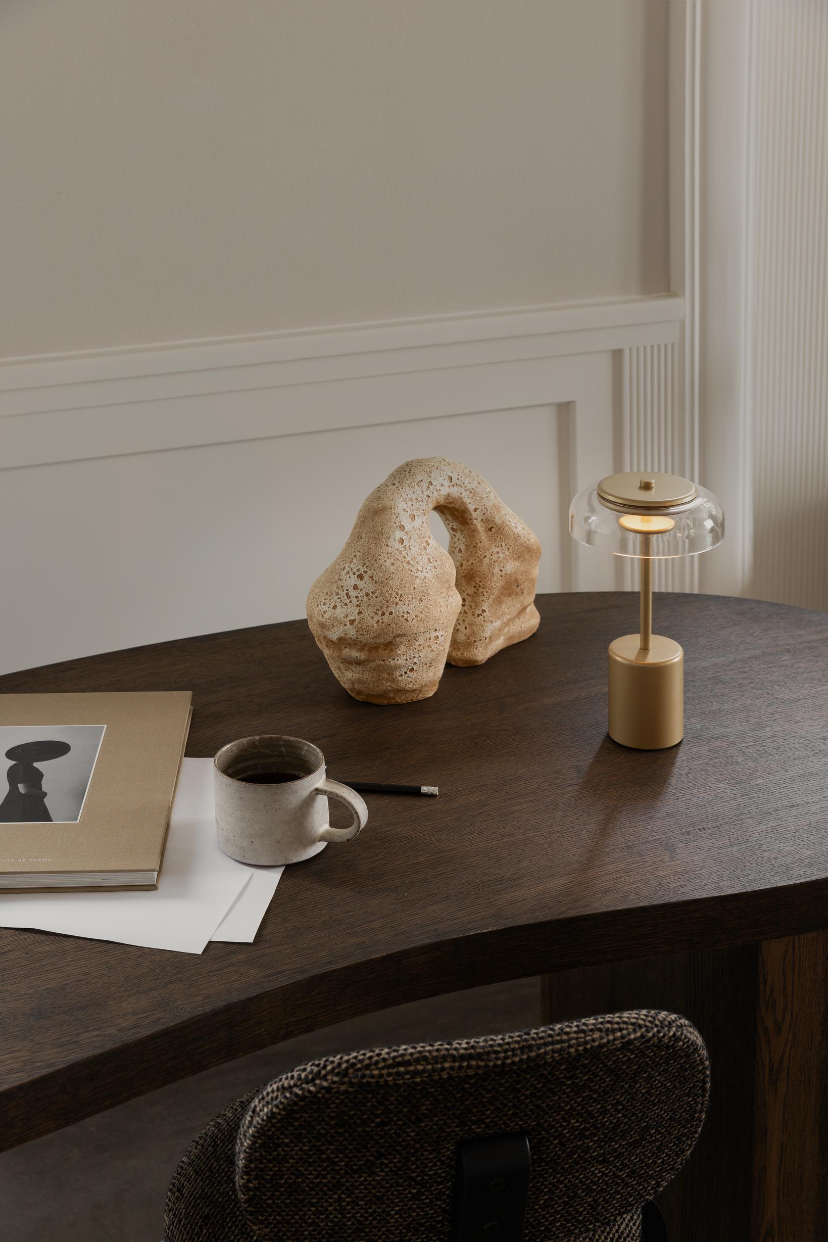 Blossi Table Mini, portable bordlampe, nordic gold / klar • NUURA