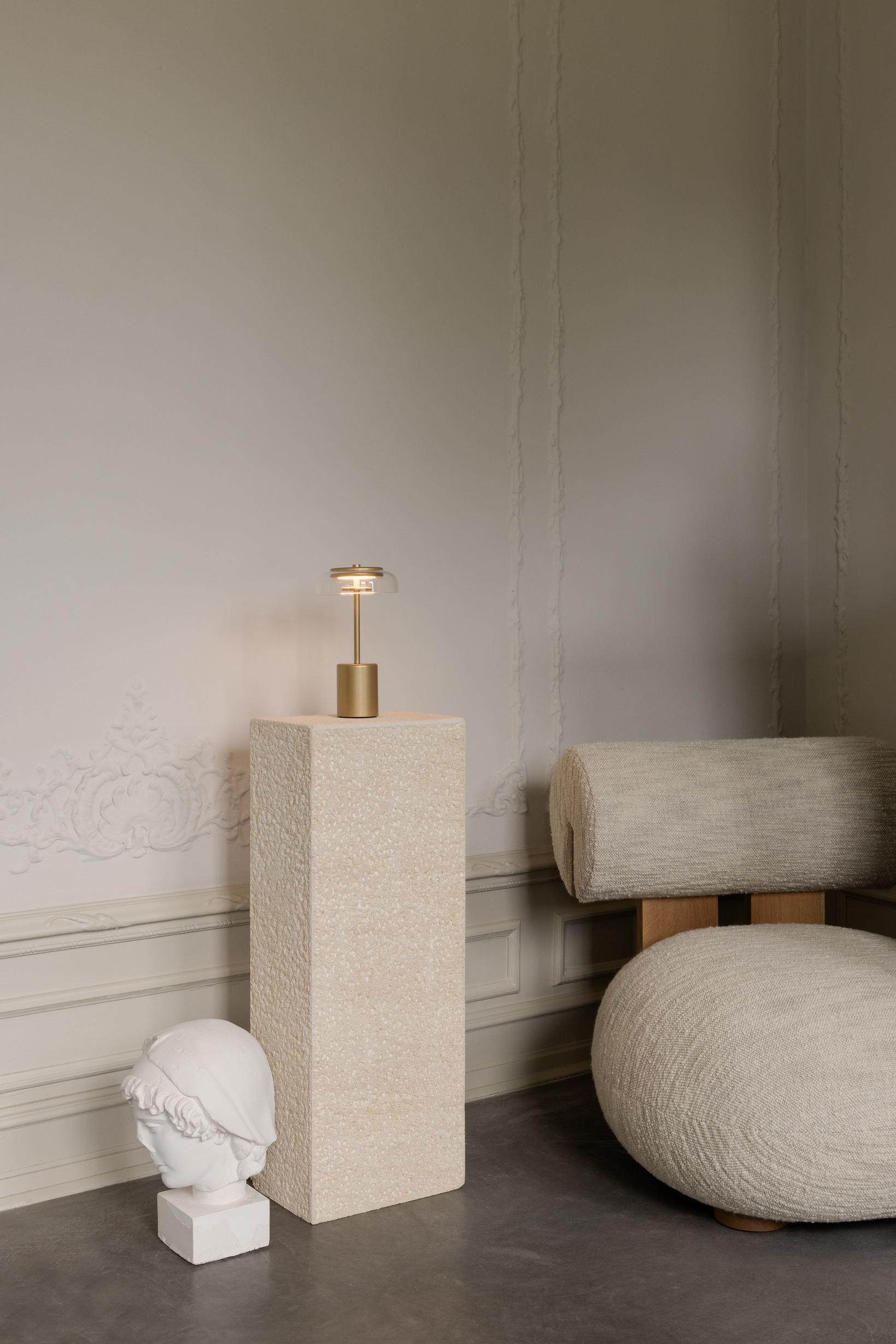 Blossi Table Mini, portable bordlampe, nordic gold / klar • NUURA