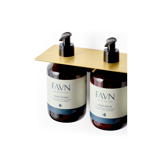 Sæbeholder til 2 flasker, massiv messing • Bastant Design