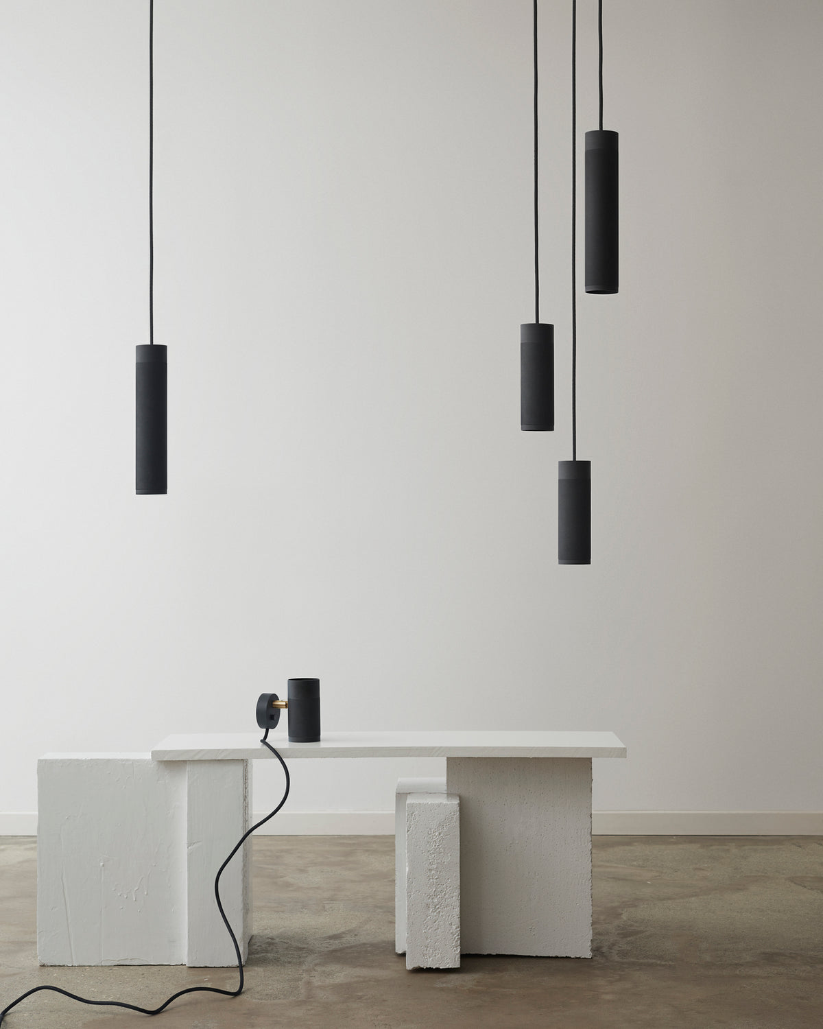 Patrone Pendel Long i sort bruneret messing • Thorup Copenhagen - Copenhagenhomedesign