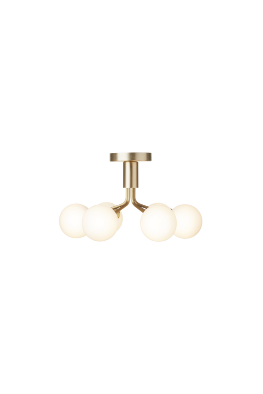 Apiales 6 Ceiling lysekrone, brushed brass / opal • NUURA