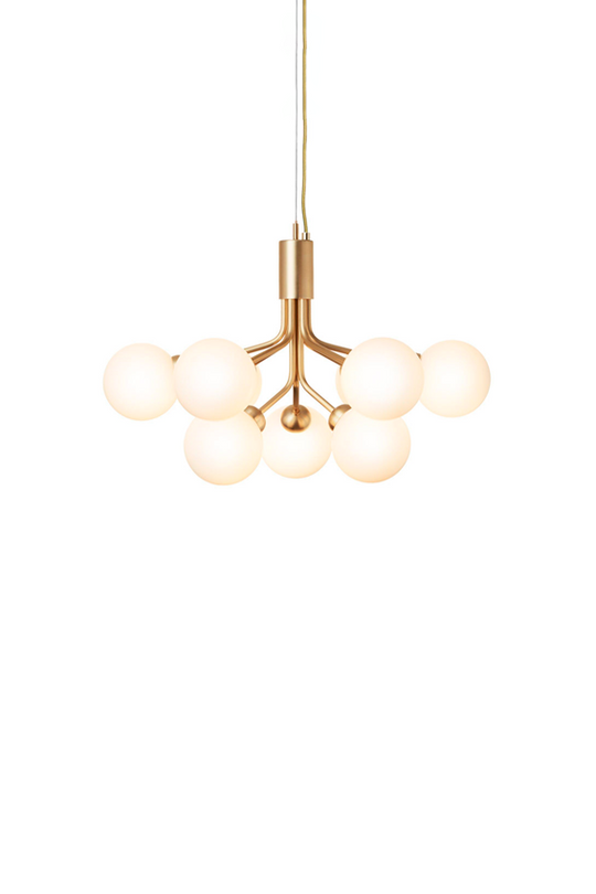 Apiales 9 lysekrone, brushed brass / opal • NUURA