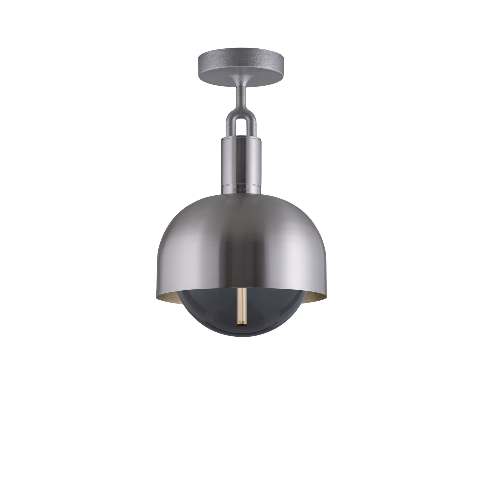 Loftlampe med fatning og skærm af stål samt pære af røgfarvet glas, på hvid baggrund.