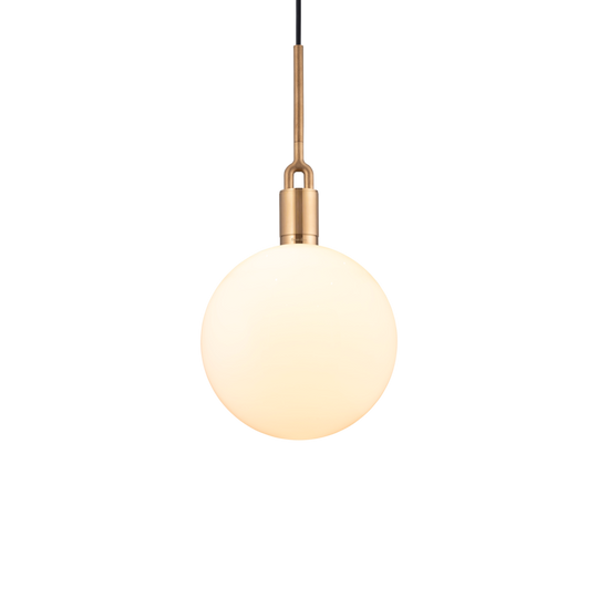 Forked Pendant Globe Large pendel, opal og messing • Buster + Punch
