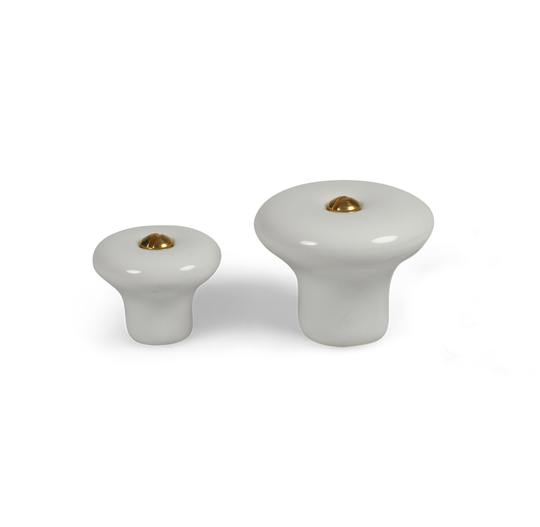Lyngby - Klassischer Porzellanknauf in Weiß mit Messingschraube
