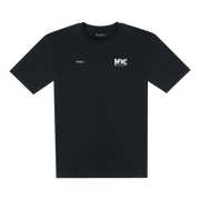 Sort T-shit i bomuld med logo fra Buster + Punch og Travis Barker på forsiden.