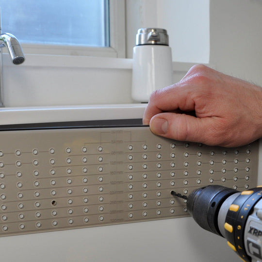 Bohrschablone für Griffe und Knöpfe